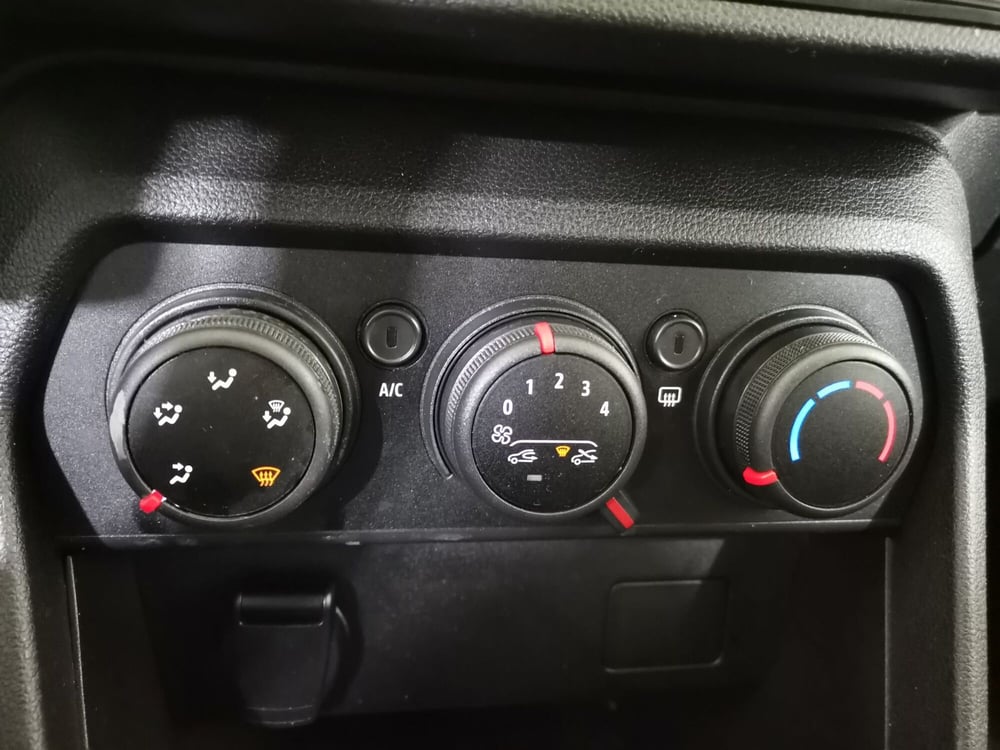 Dacia Sandero usata a Salerno (17)