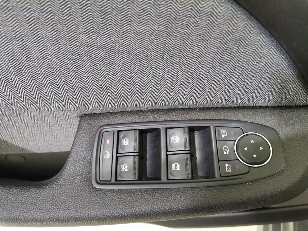 Renault Clio usata a Salerno (19)