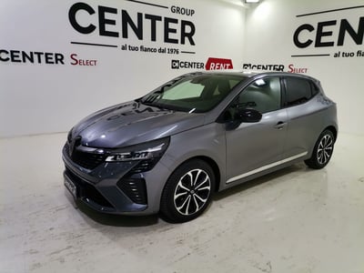 Renault Clio TCe 90 CV 5 porte Techno del 2024 usata a Salerno