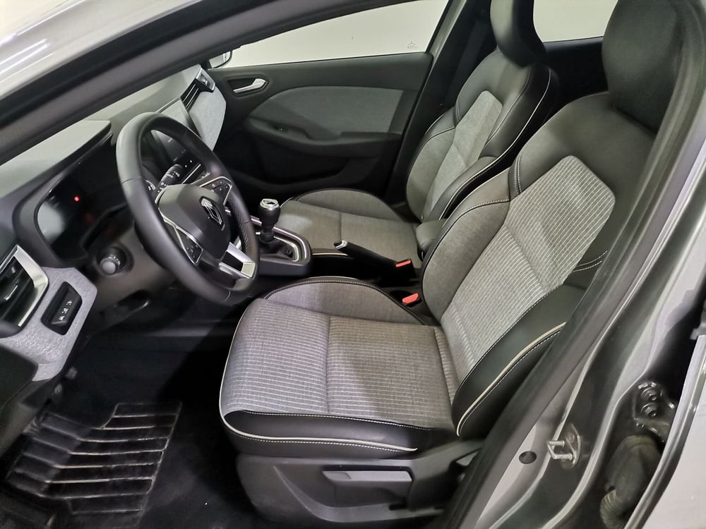 Renault Clio usata a Salerno (9)