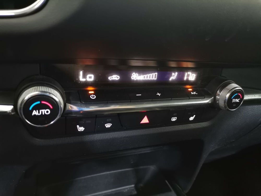 Mazda CX-30 usata a Salerno (17)