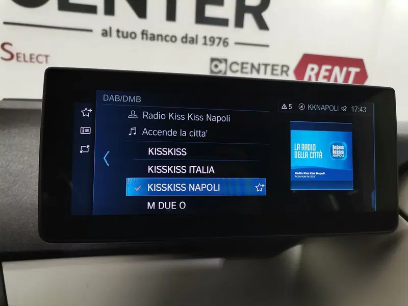 BMW i3 usata a Salerno (13)