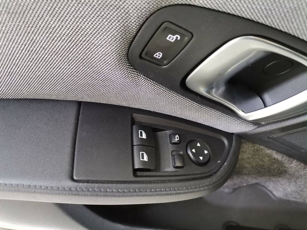 BMW i3 usata a Salerno (20)