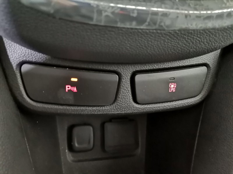 Opel Mokka usata a Salerno (19)