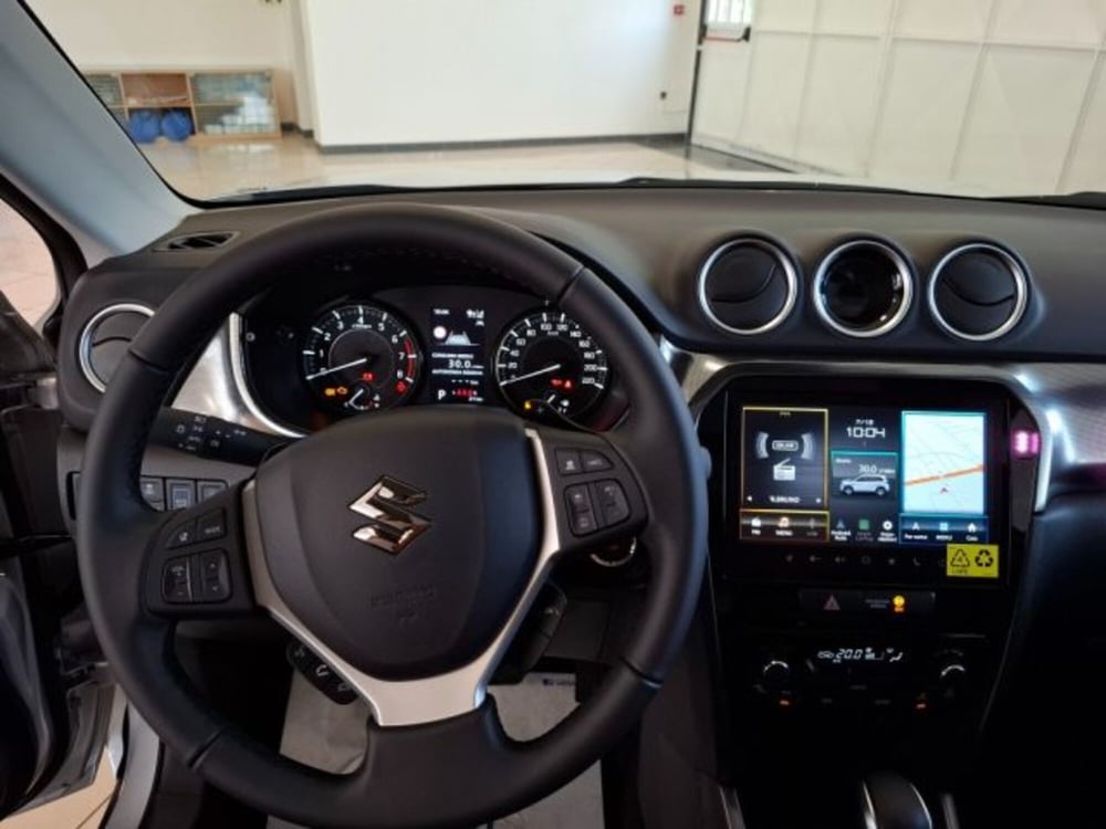 Suzuki Vitara nuova a Reggio Emilia (15)