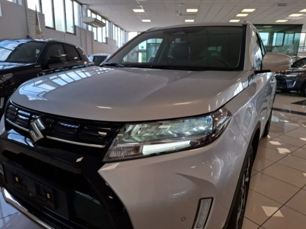 Suzuki Vitara nuova a Reggio Emilia (16)