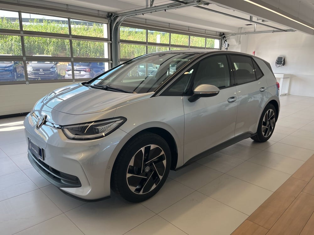 Volkswagen ID.3 nuova a Salerno