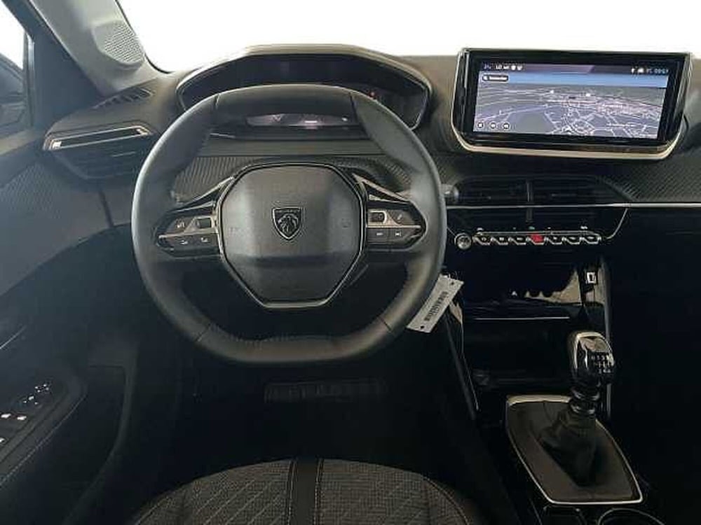 Peugeot 208 nuova a Salerno (10)