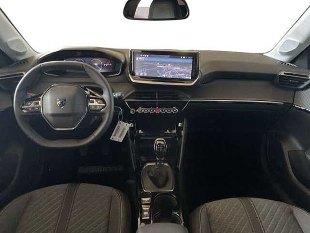 Peugeot 208 nuova a Salerno (11)