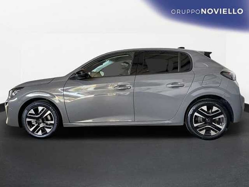 Peugeot 208 nuova a Salerno (4)