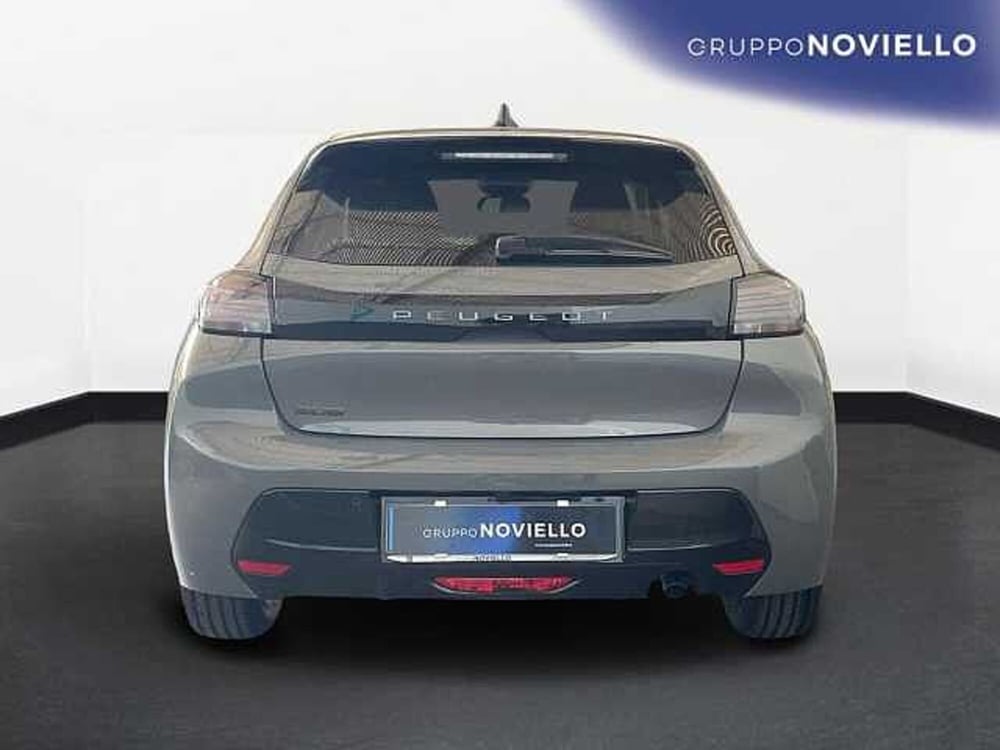 Peugeot 208 nuova a Salerno (6)