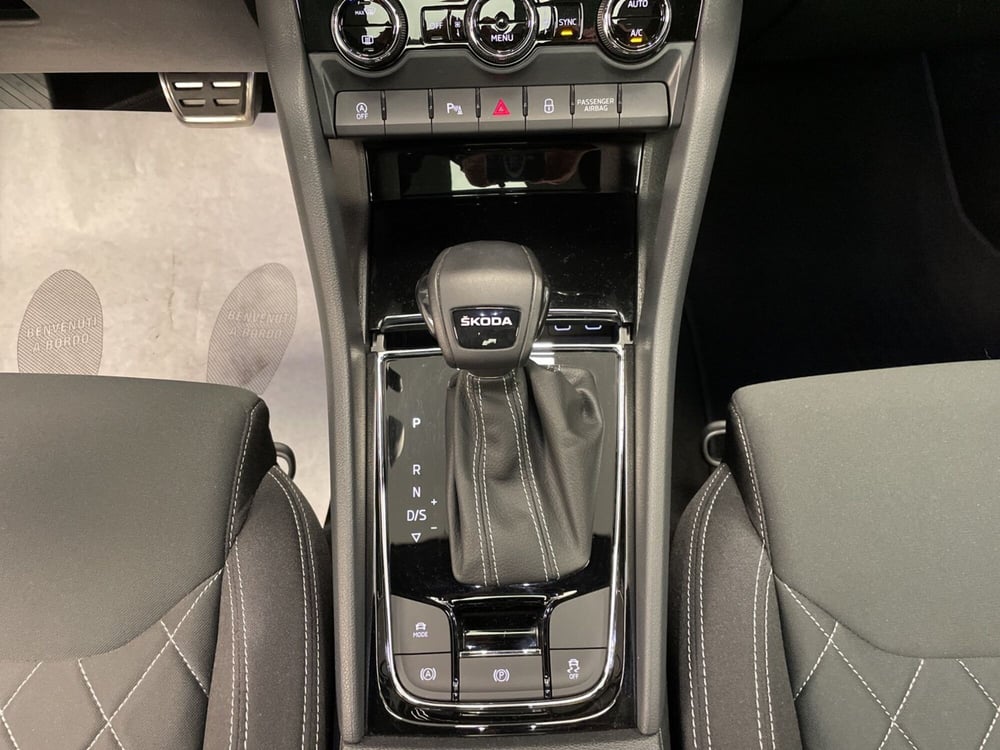 Skoda Karoq usata a Varese (18)