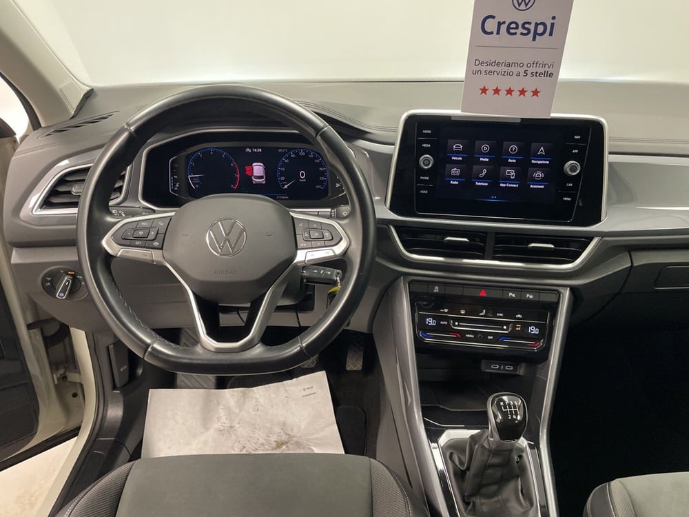 Volkswagen T-Roc usata a Varese (17)