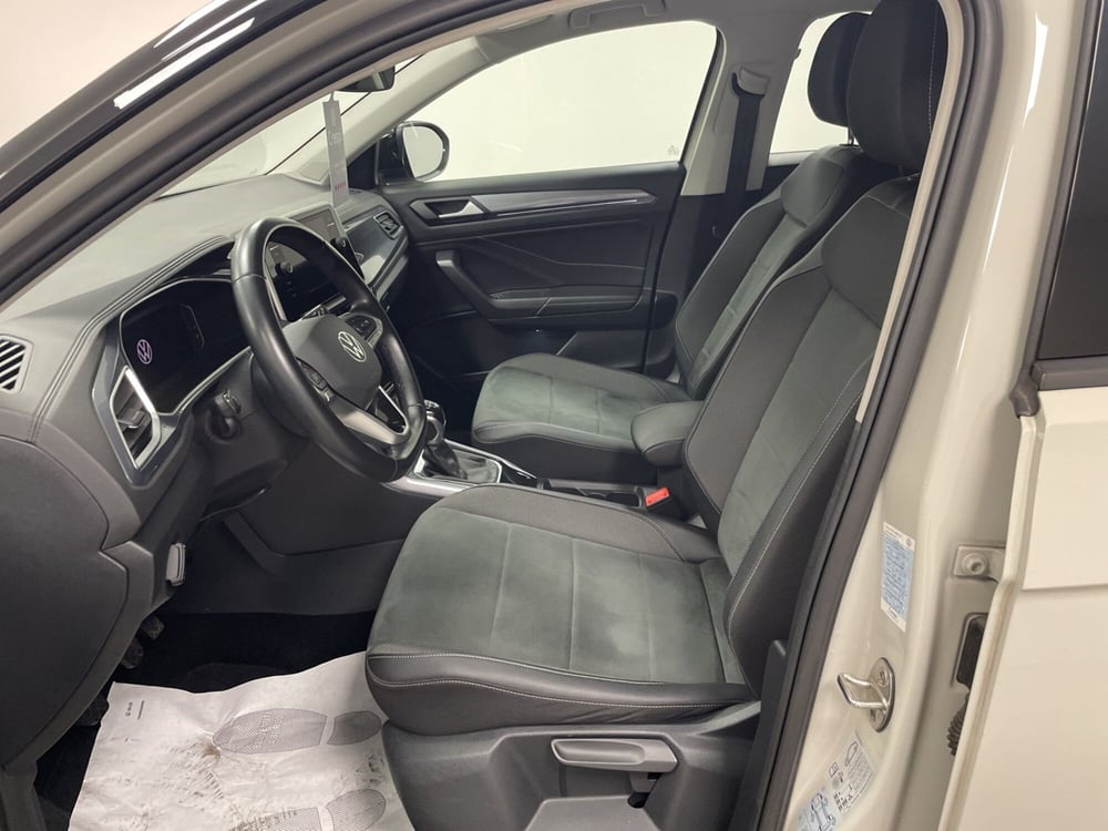 Volkswagen T-Roc usata a Varese (8)