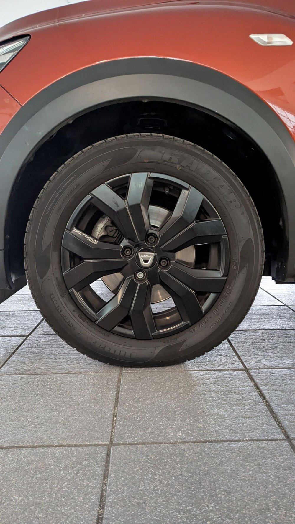 Dacia Jogger usata a Milano (13)