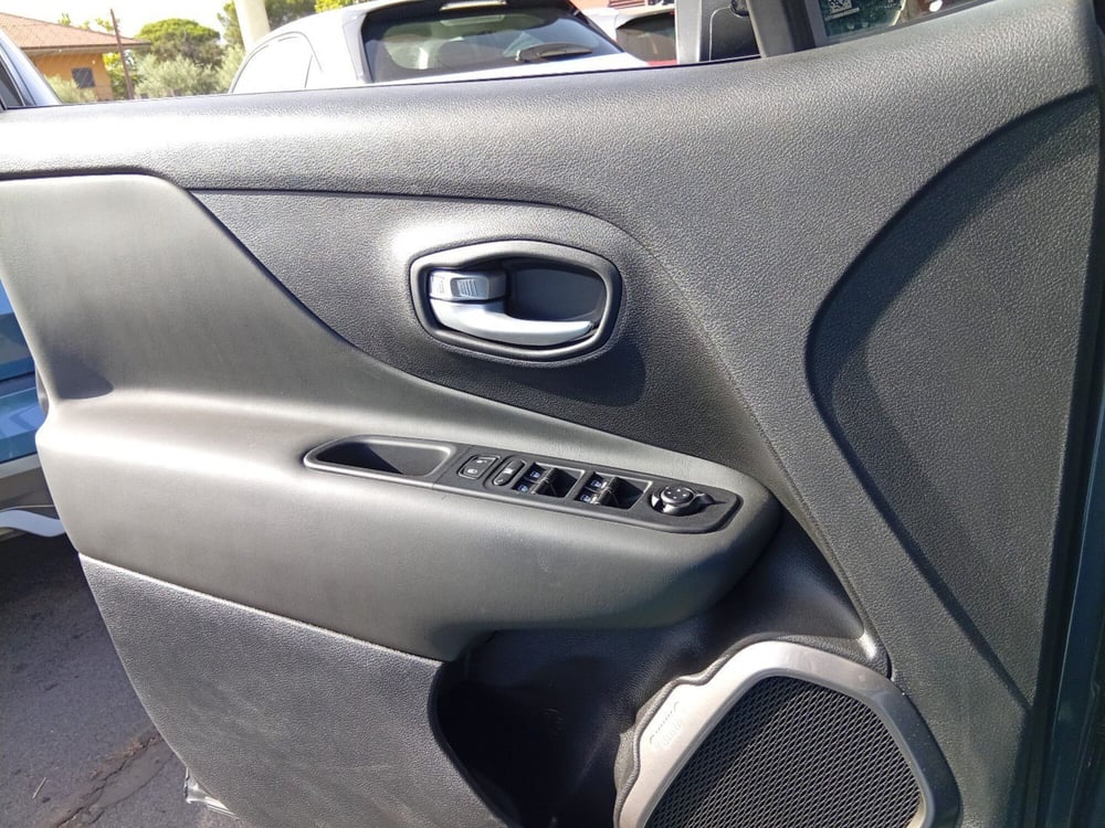 Jeep Renegade usata a Catania (19)