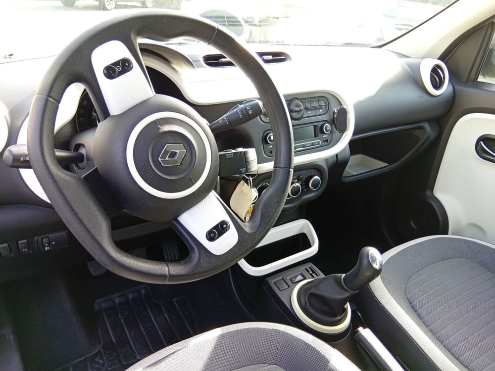 Renault Twingo usata a Catania (13)