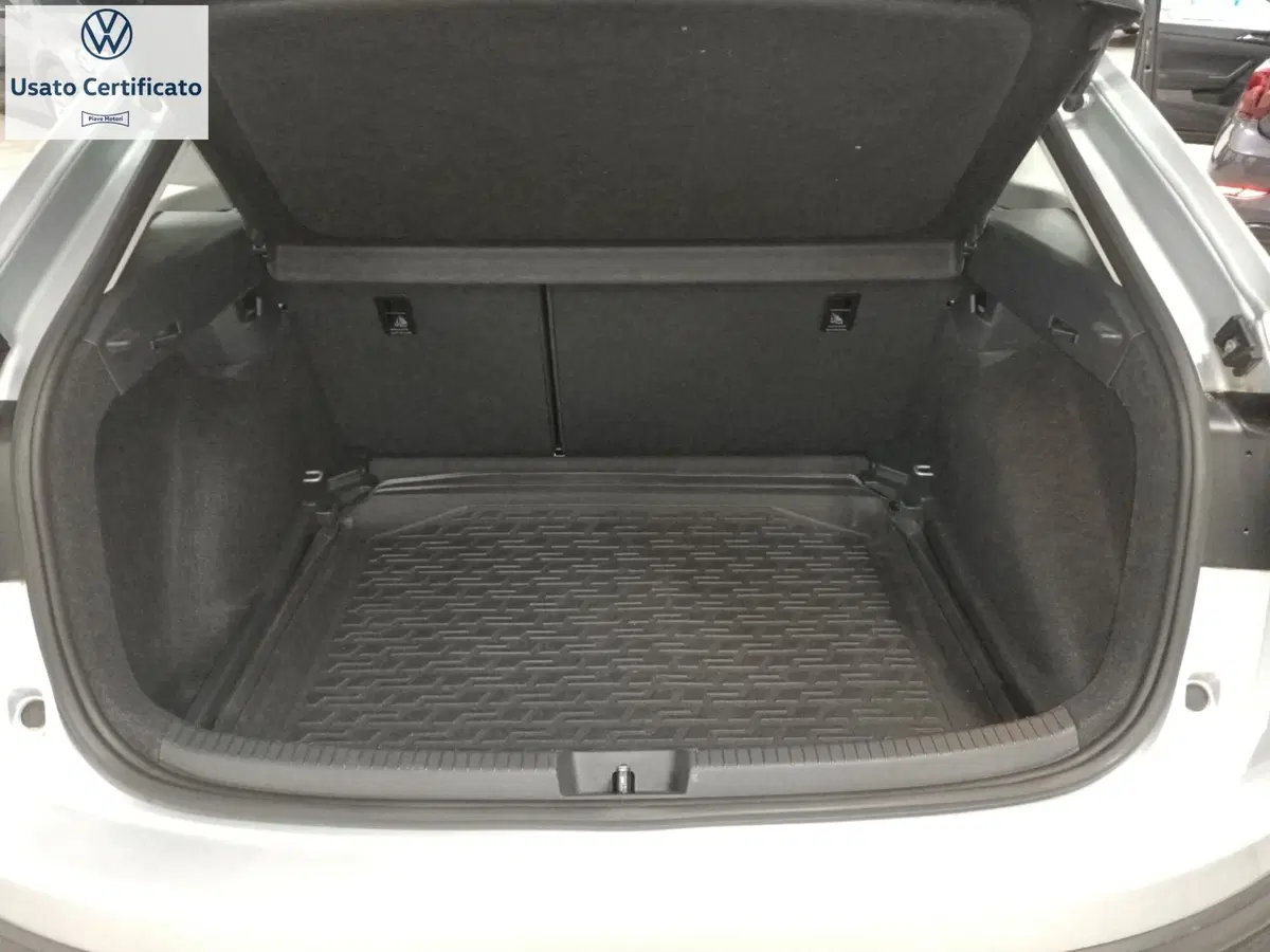 Volkswagen Taigo usata a Genova (6)