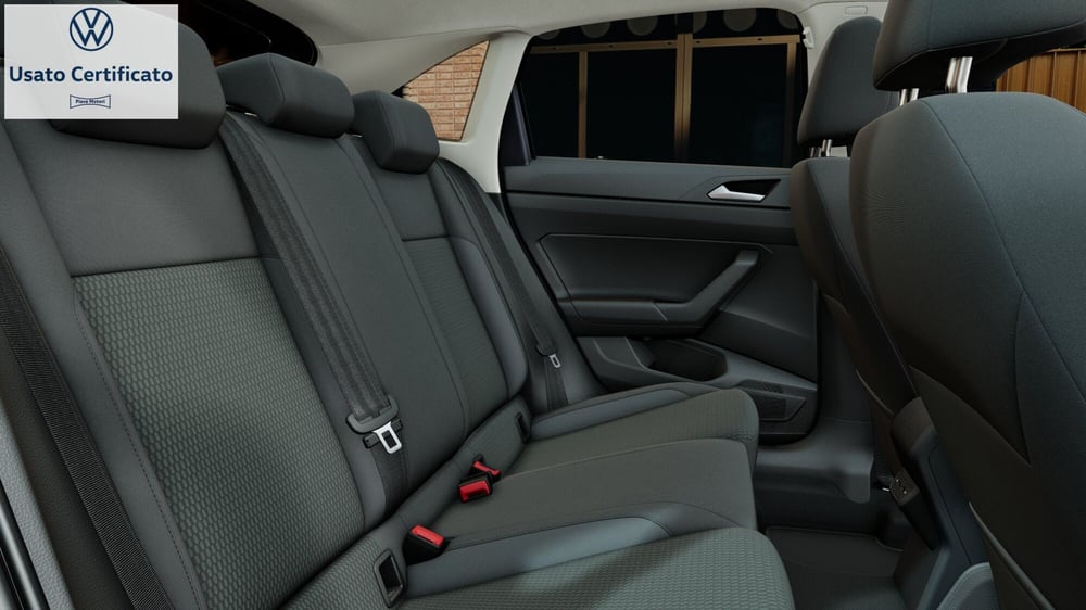 Volkswagen Taigo nuova a Genova (11)