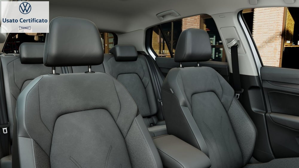 Volkswagen Golf nuova a Genova (10)