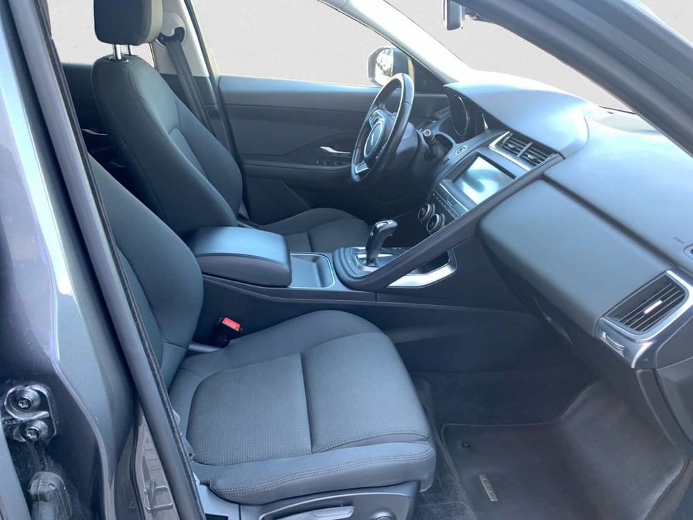 Jaguar E-Pace usata a Firenze (3)
