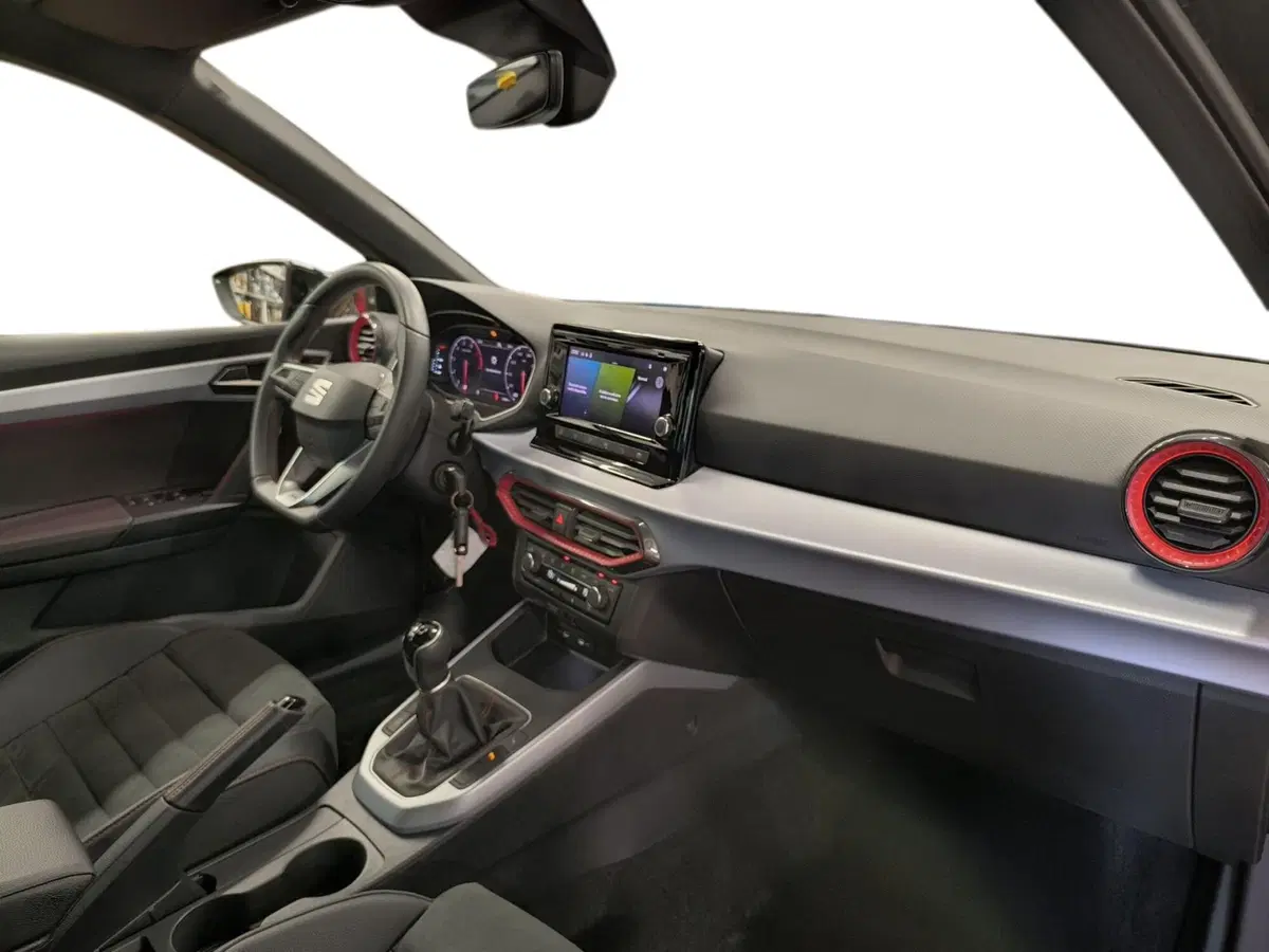 SEAT Arona usata a Udine (13)