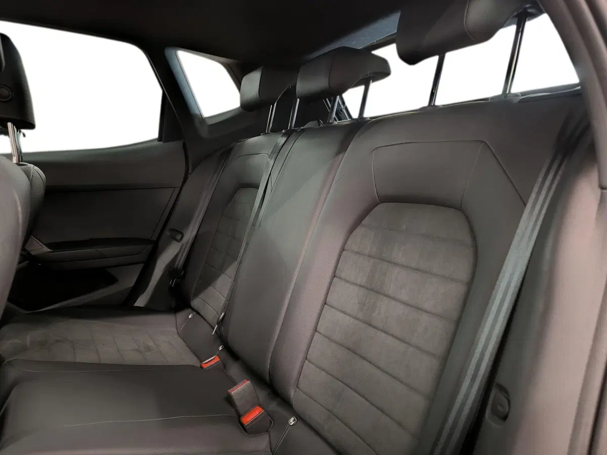 SEAT Arona usata a Udine (9)