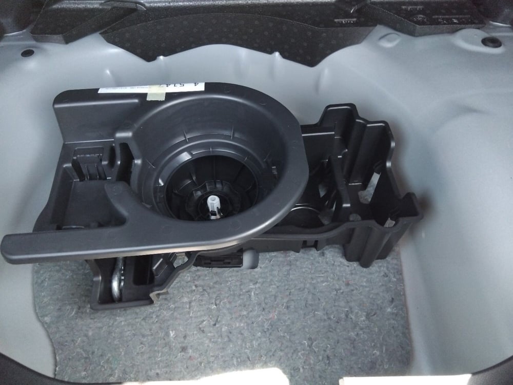 Jeep Avenger nuova a Roma (10)