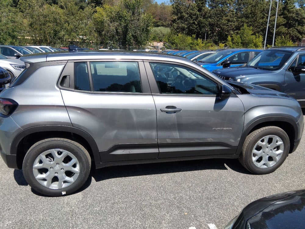 Jeep Avenger nuova a Roma (6)