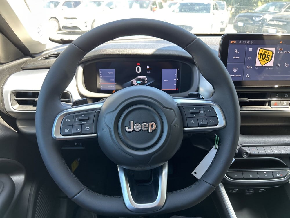 Jeep Avenger nuova a Roma (19)