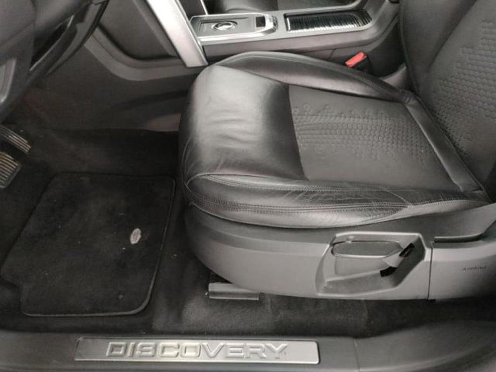 Land Rover Discovery Sport usata a Modena (12)