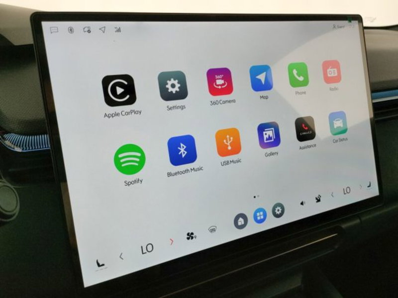 Lynk & Co 08 usata a Modena (16)