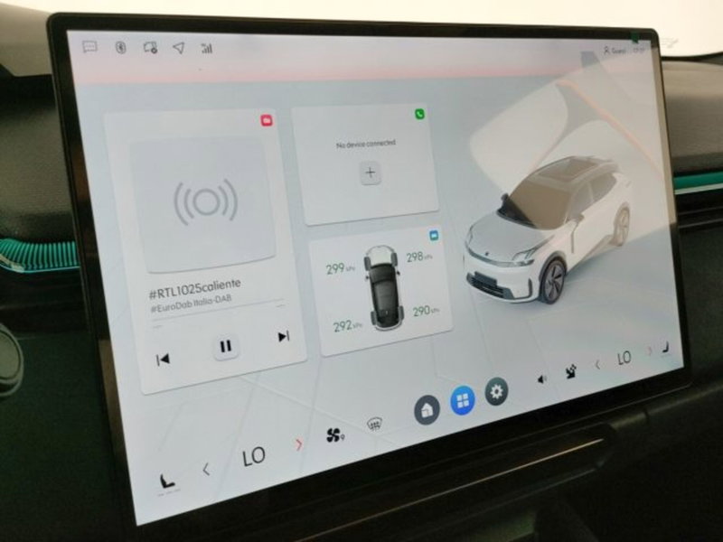 Lynk & Co 08 usata a Modena (17)