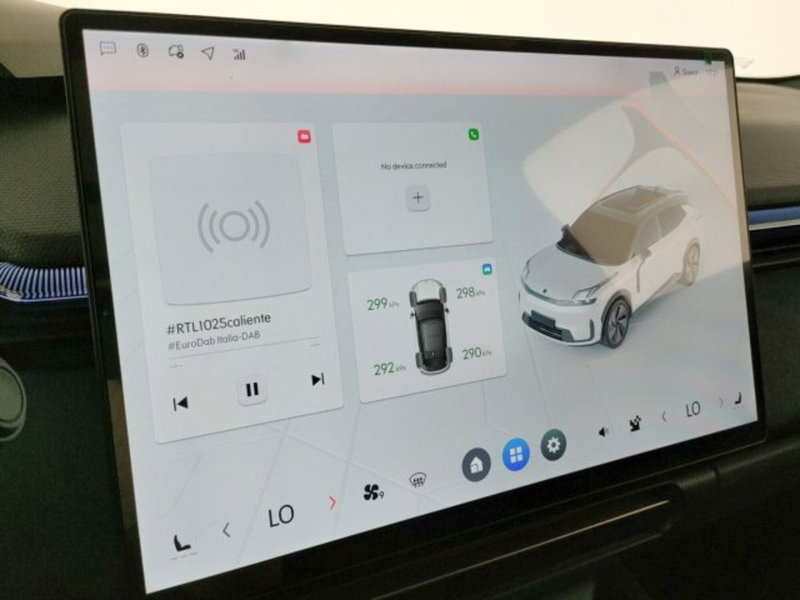 Lynk & Co 08 usata a Modena (18)