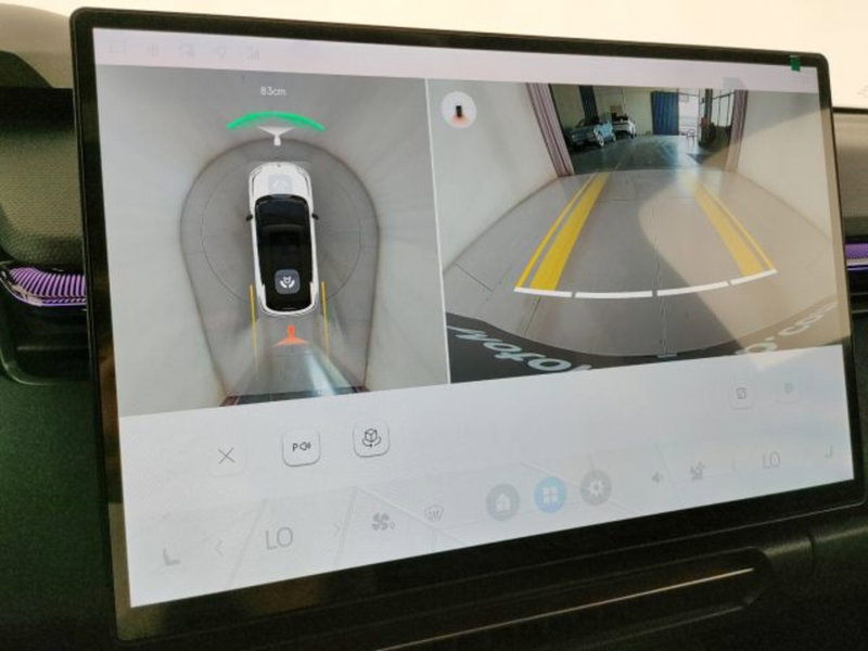 Lynk & Co 08 usata a Modena (19)