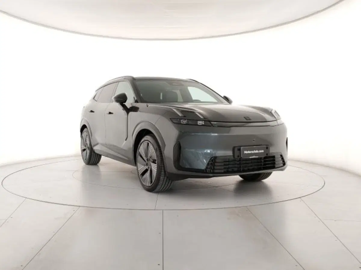 Lynk & Co 08 usata a Modena (7)