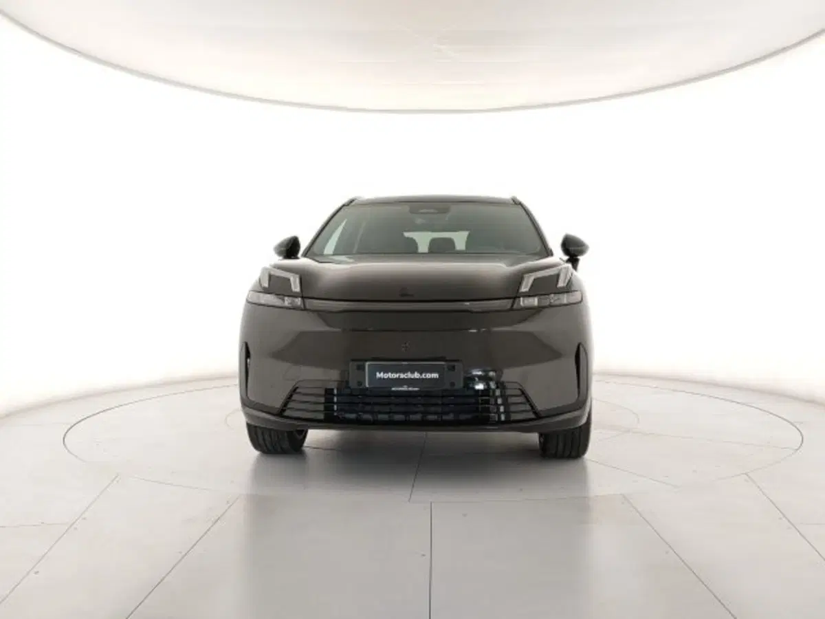 Lynk & Co 08 nuova a Modena (6)