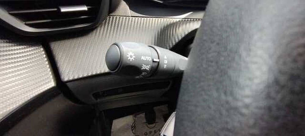 Peugeot 208 usata a Viterbo (11)