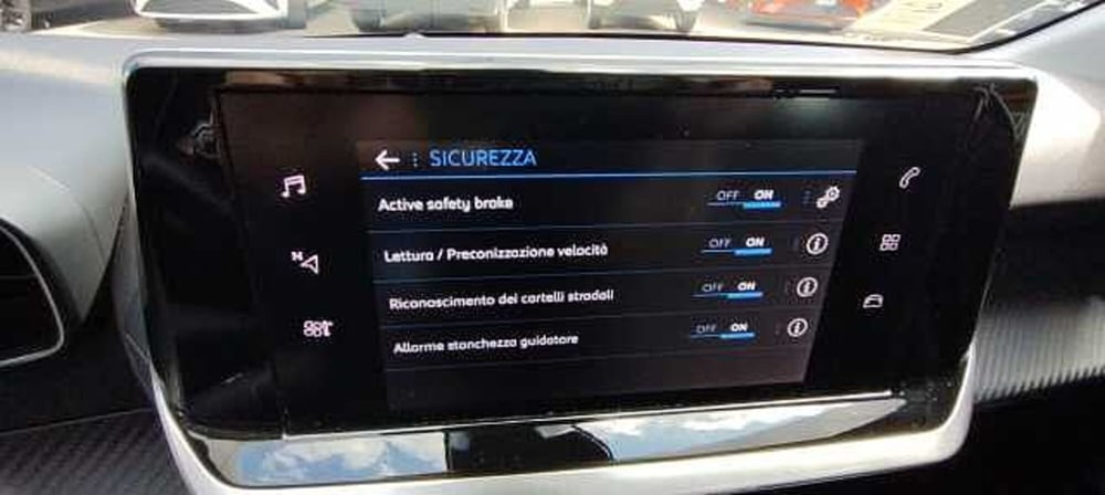 Peugeot 208 usata a Viterbo (16)