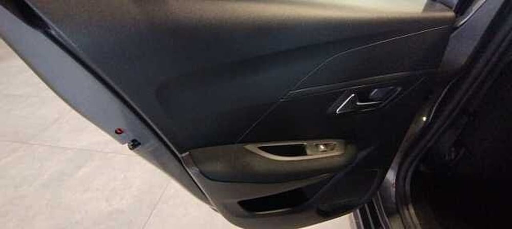 Peugeot 208 usata a Viterbo (9)