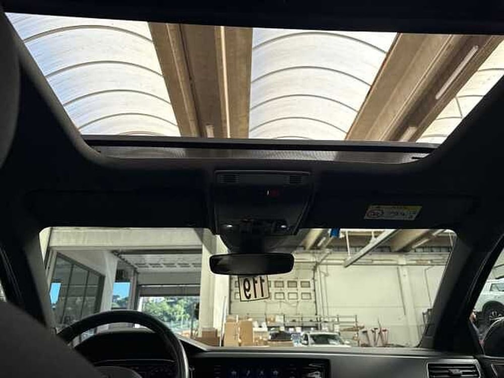 Volkswagen Taigo usata a Napoli (2)
