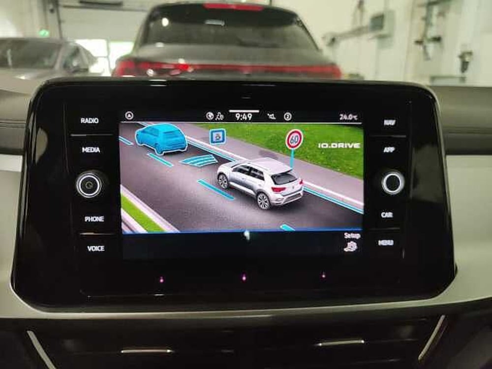 Volkswagen T-Roc nuova a Como (18)