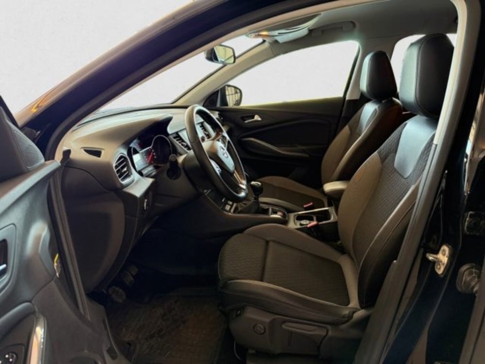 Opel Grandland X usata a Livorno (9)