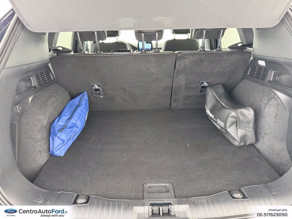 Ford Kuga usata a Roma (11)