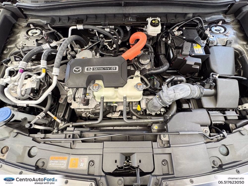Mazda MX-30 R-EV nuova a Roma (12)