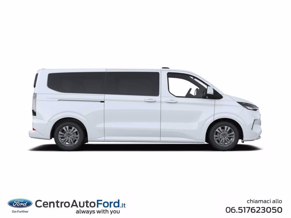 Ford Tourneo Custom nuova a Roma (2)