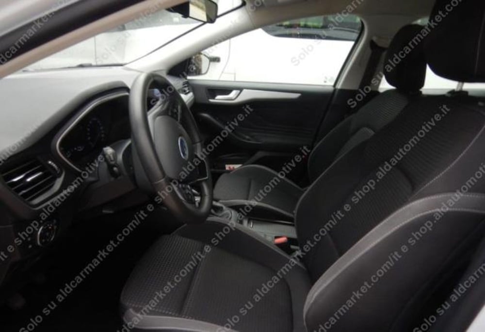 Ford Focus Station Wagon usata a Lecce (4)