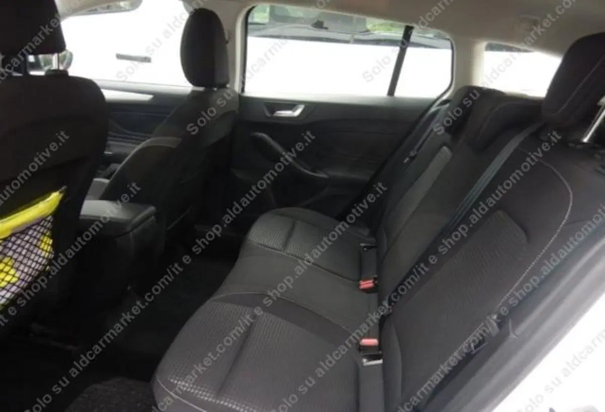 Ford Focus Station Wagon usata a Lecce (5)