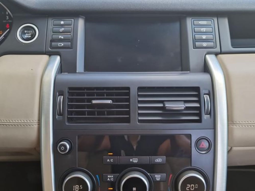 Land Rover Discovery Sport usata a Salerno (16)