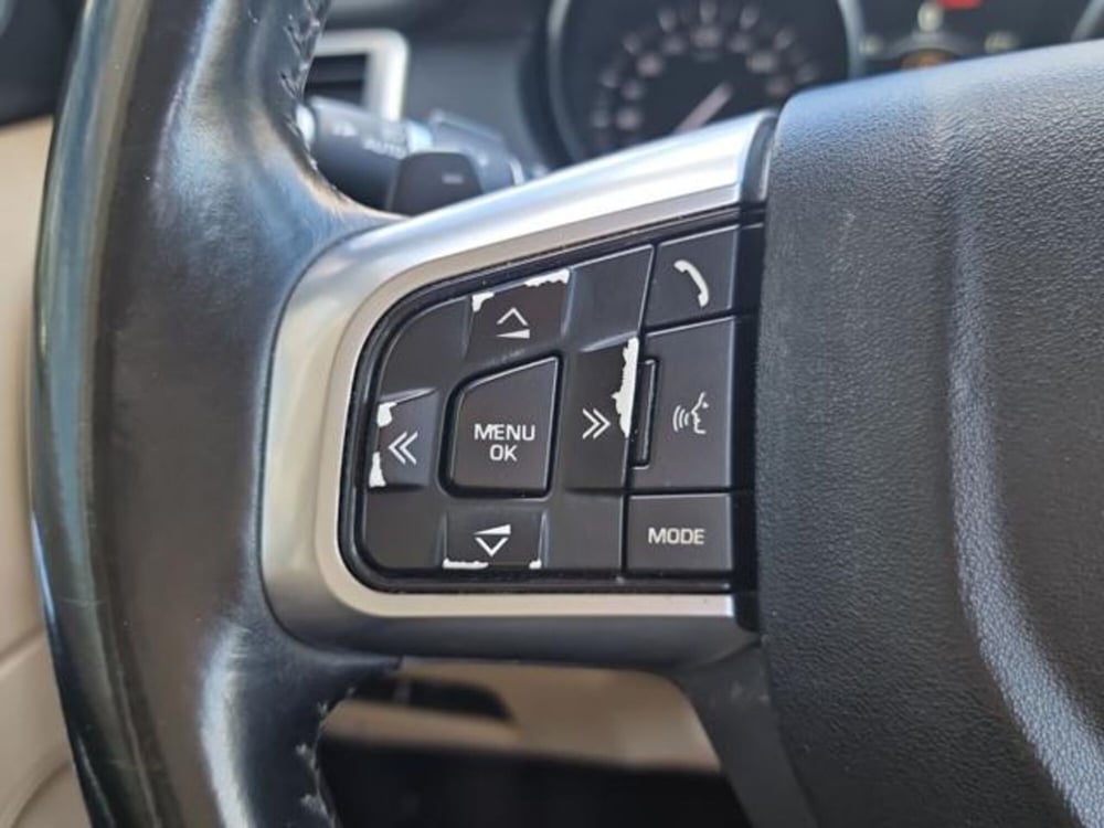 Land Rover Discovery Sport usata a Salerno (20)